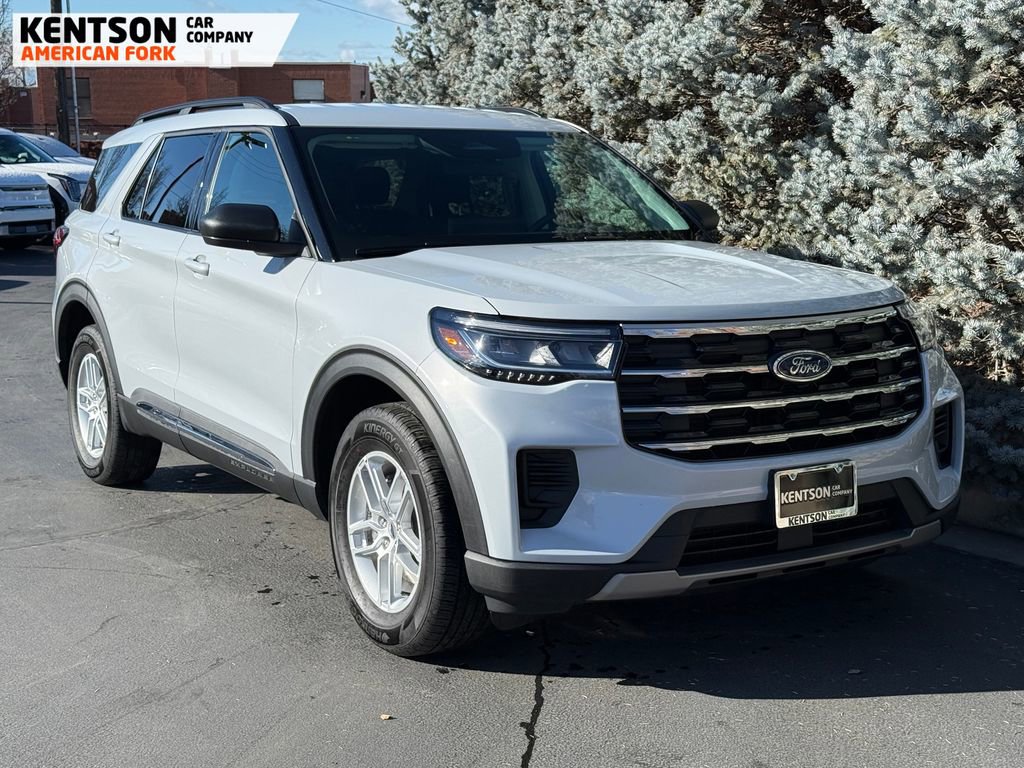 Used 2025 Ford Explorer Active image 11