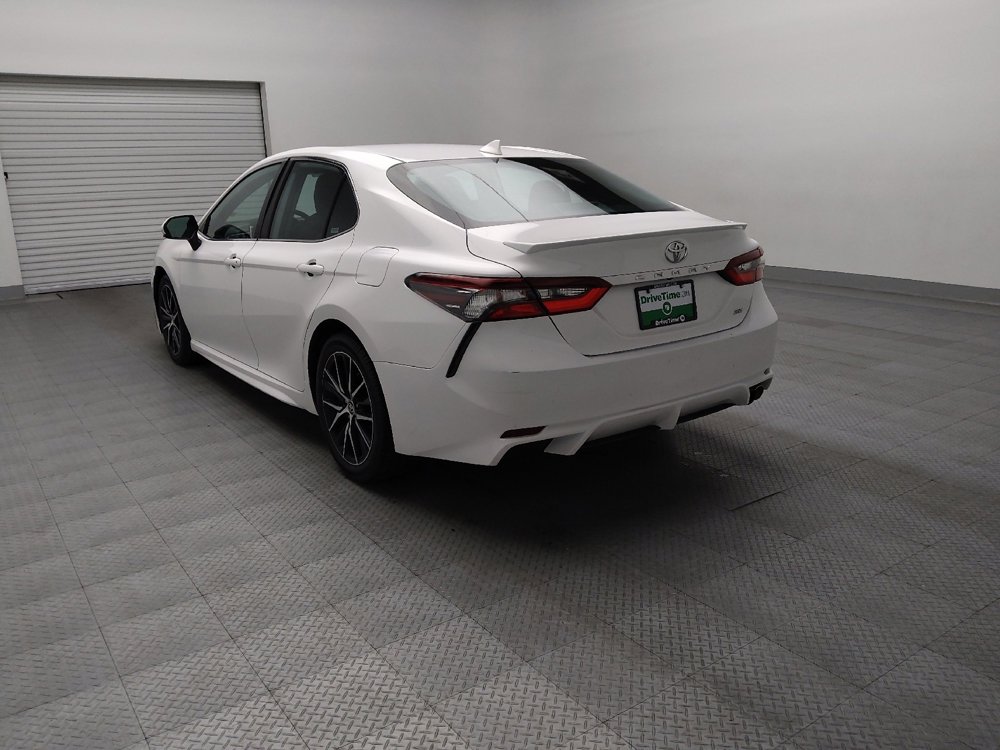 Used 2021 Toyota Camry SE FWD image 5