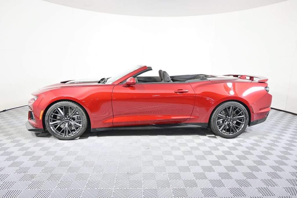 Used 2021 Chevrolet Camaro ZL1 w/ LPO, ZL1 Protection Package RWD image 2