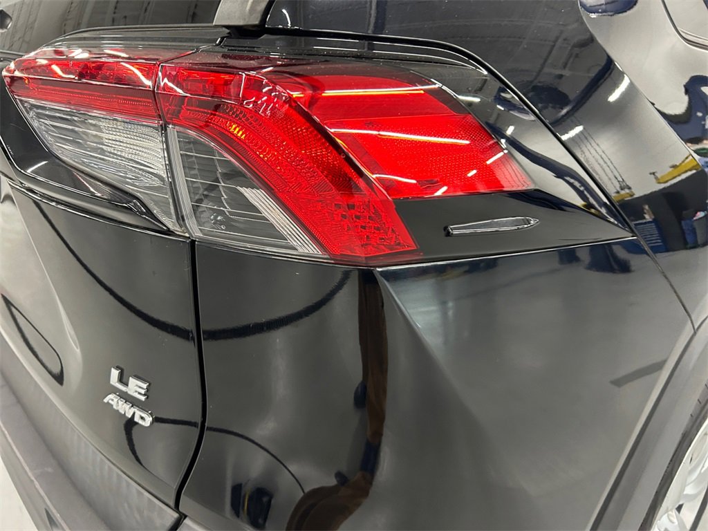 Used 2019 Toyota RAV4 LE image 27