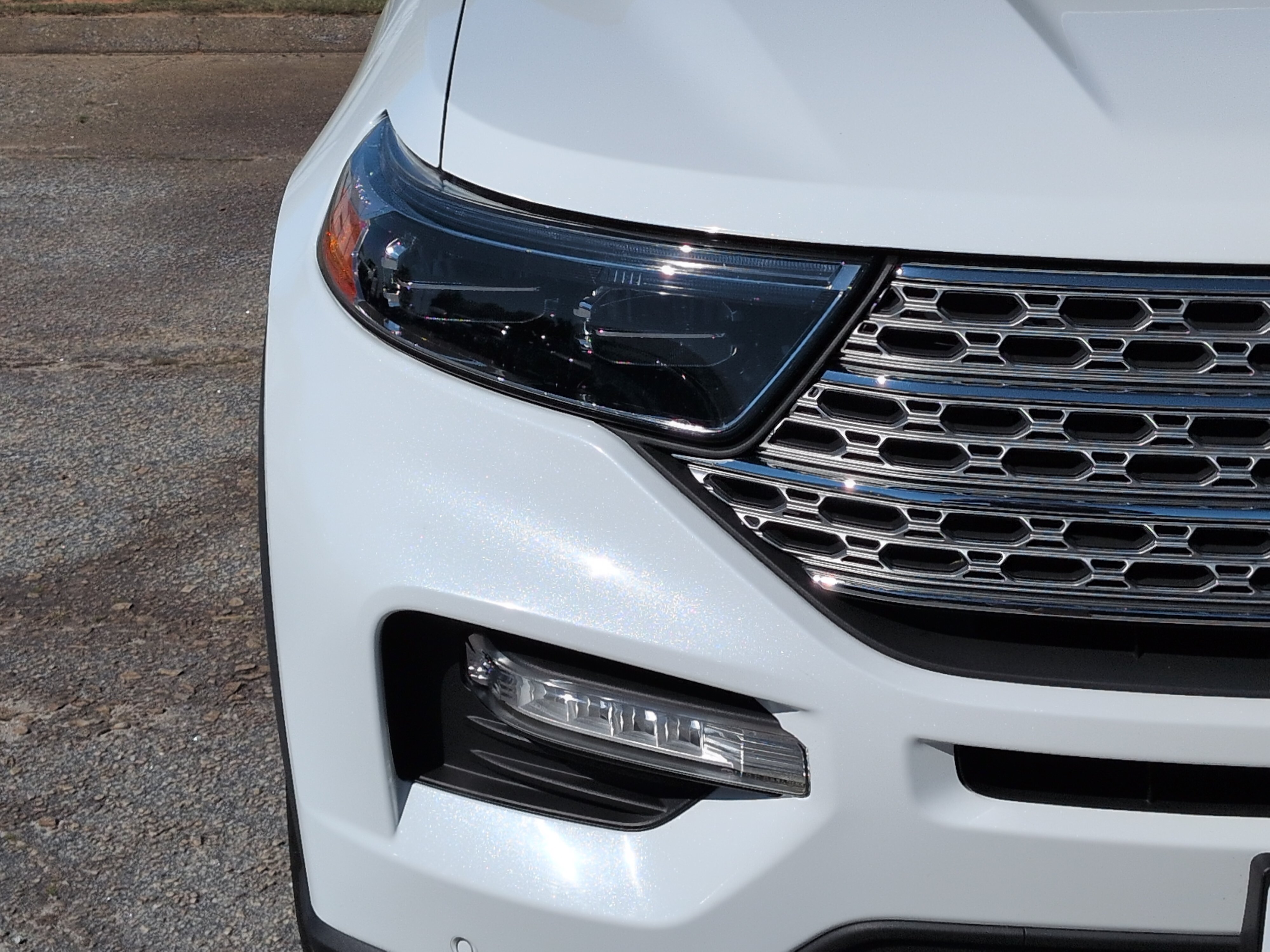 Used 2020 Ford Explorer Limited RWD image 8