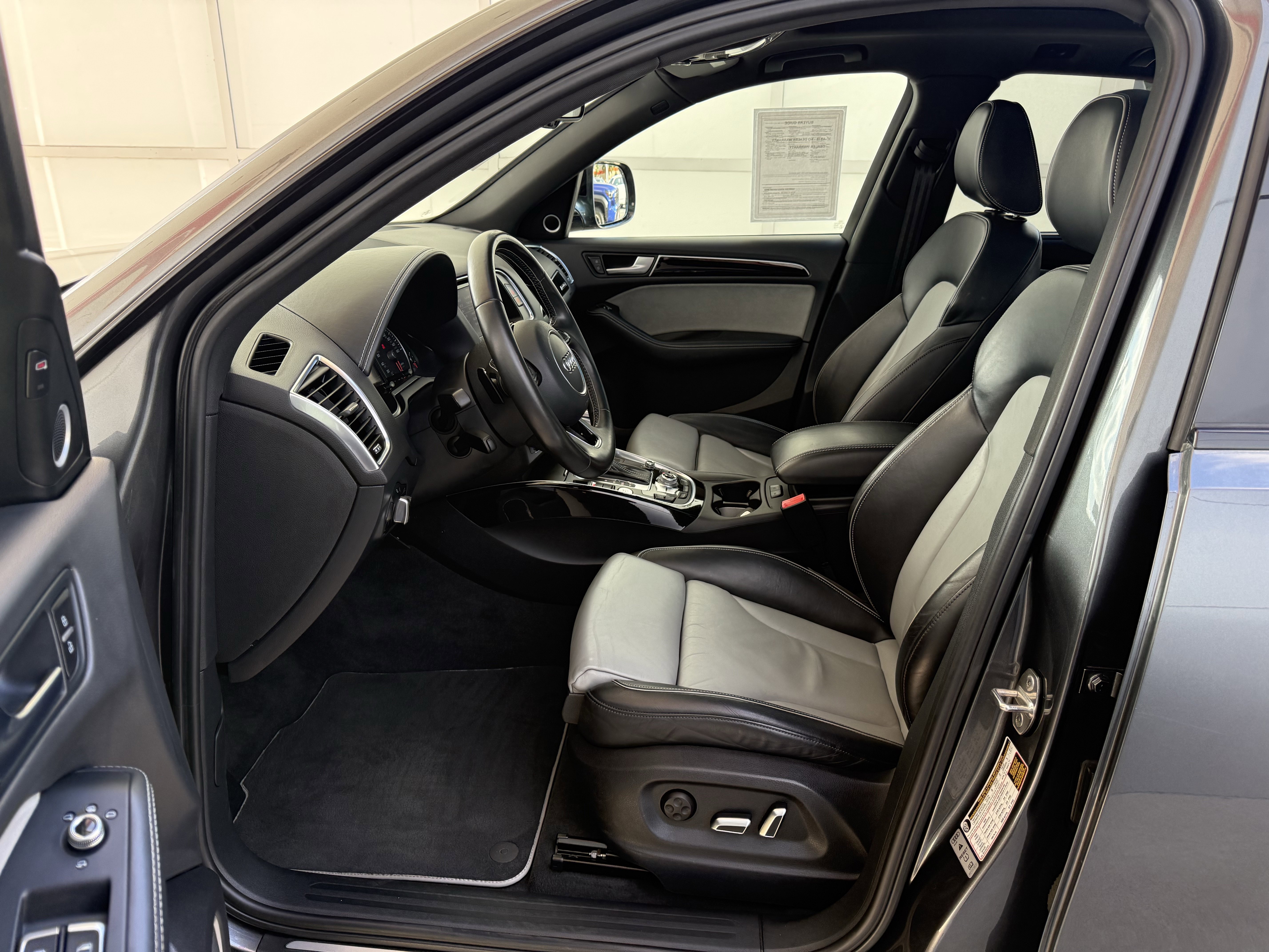 Used 2016 Audi Q5 3.0T Prestige w/ Prestige Package image 3