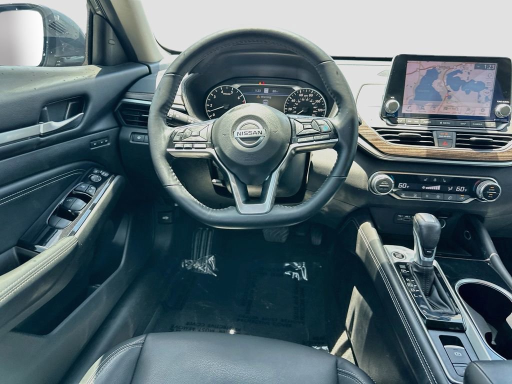 Used 2020 Nissan Altima 2.5 Platinum FWD image 24