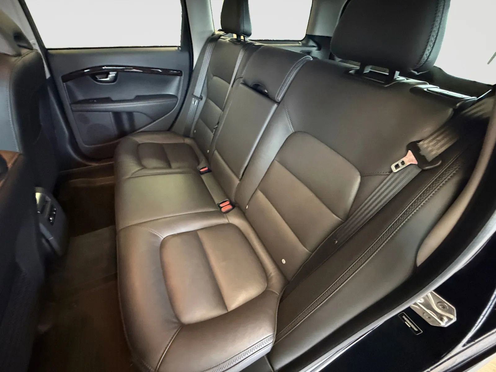 Used 2016 Volvo XC70 T5 Premier w/ Proximity Package image 52