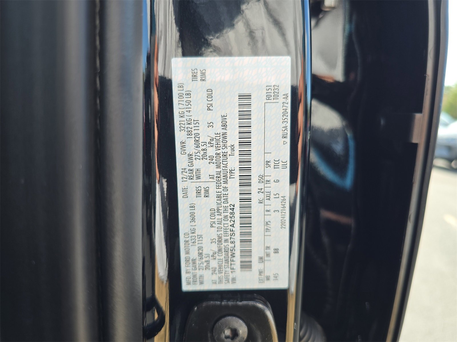 New 2025 Ford F150 Lariat w/ Equipment Group 501A Mid image 31