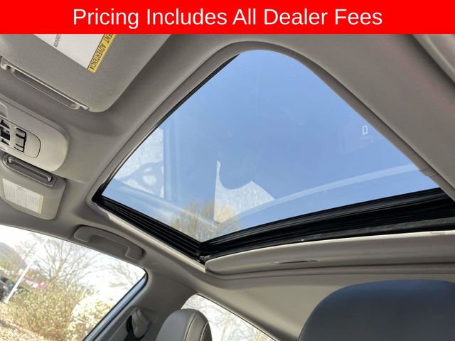Used 2024 Toyota Camry SE w/ Convenience Package FWD image 22