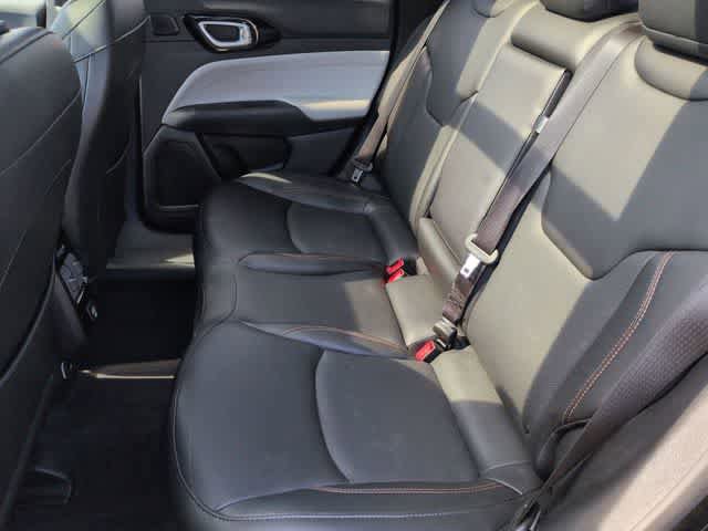 Used 2023 Jeep Compass Limited w/ Sun and Sound Group AWD/4WD image 19