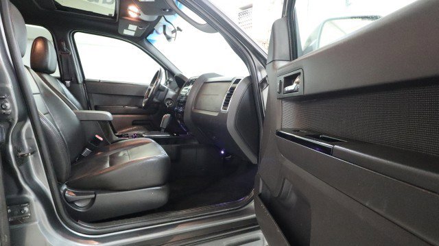 Used 2011 Ford Escape Limited w/ 301A Rapid Spec Order Code image 10