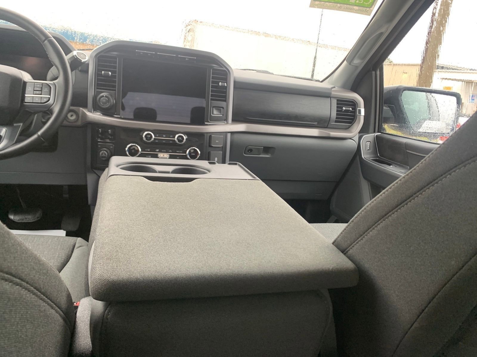 Used 2024 Ford F150 XLT w/ Tow/Haul Package image 27