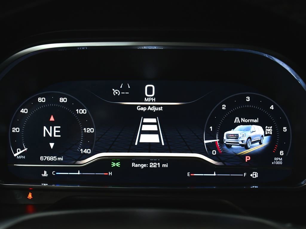 Used 2023 GMC Yukon XL SLT w/ SLT Premium Package image 31