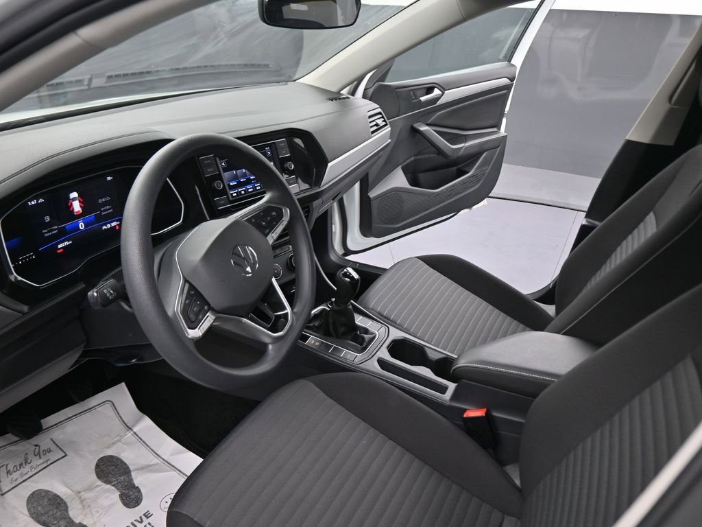 Used 2023 Volkswagen Jetta S image 40