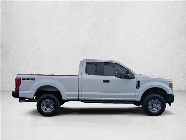 Used 2017 Ford F250 XL w/ Power Equipment Group AWD/4WD image 4