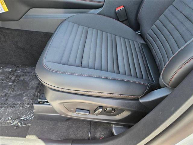 New 2025 Ford Explorer ST-Line video 4