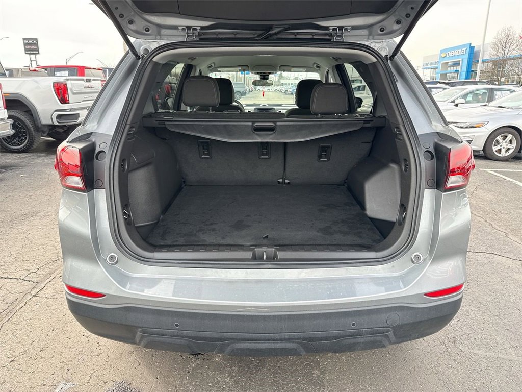 Used 2023 Chevrolet Equinox LS image 24