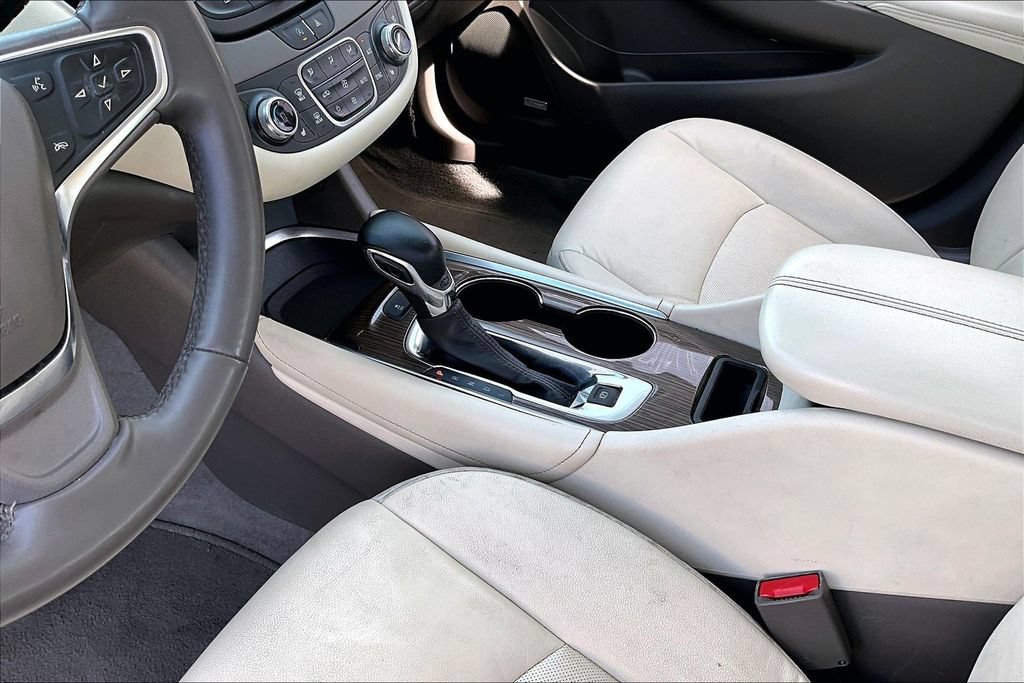 Used 2024 Chevrolet Malibu LT FWD image 17