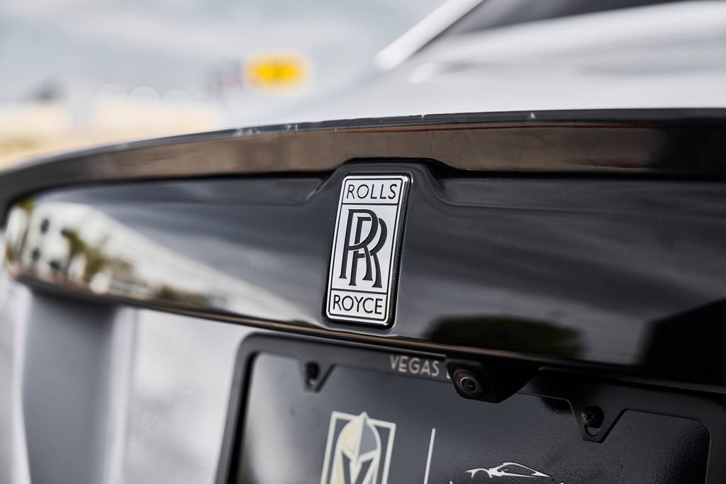 Used 2024 Rolls-Royce Phantom Sedan RWD image 21