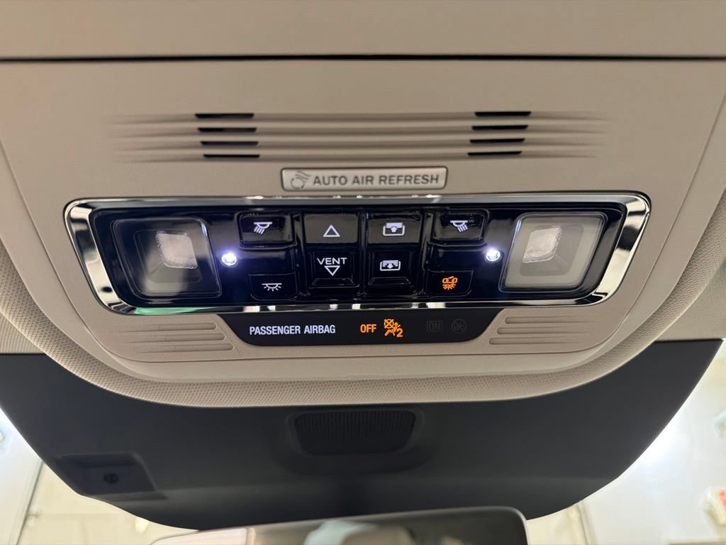 Used 2026 Lincoln Aviator AWD image 25