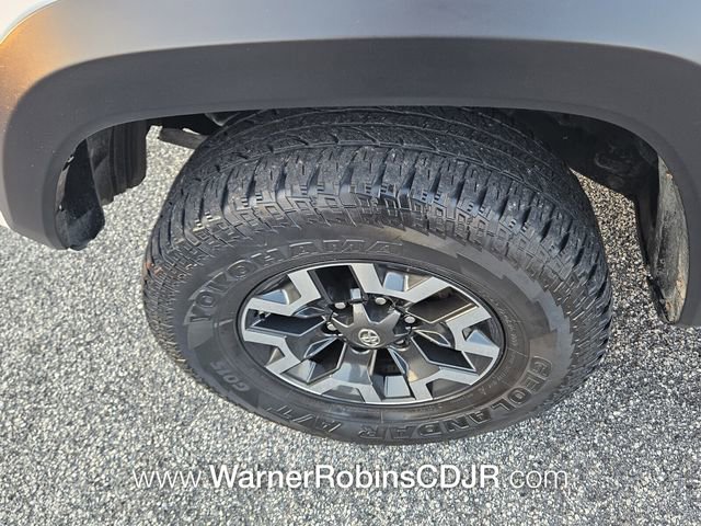 Used 2019 Toyota Tacoma TRD Off-Road image 17