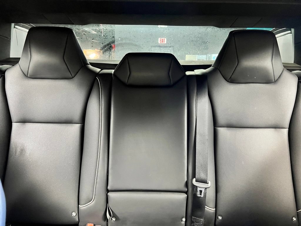 Used 2024 Tesla Cybertruck Cyberbeast AWD/4WD image 21