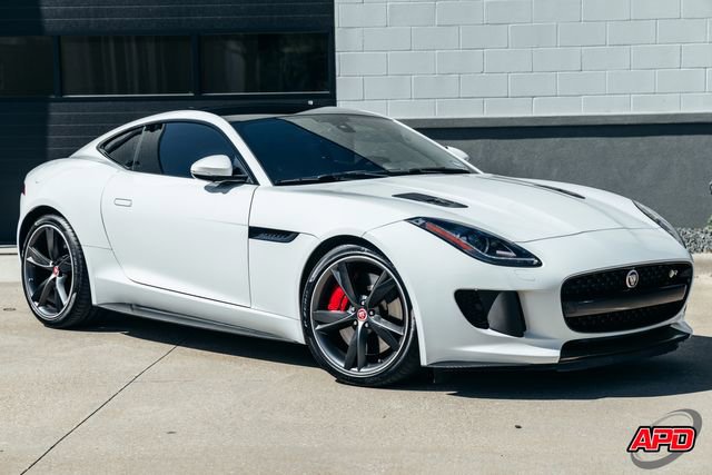 Used 2016 Jaguar F-TYPE R image 51