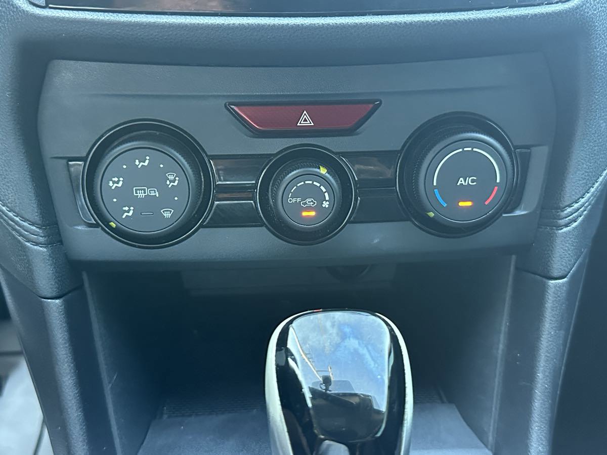 Used 2018 Subaru Crosstrek 2.0i Premium w/ Eyesight System image 31