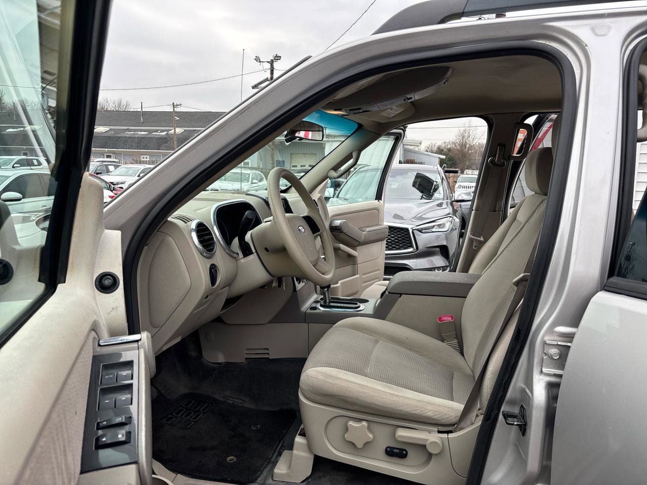 Used 2007 Ford Explorer Sport Trac XLT image 16