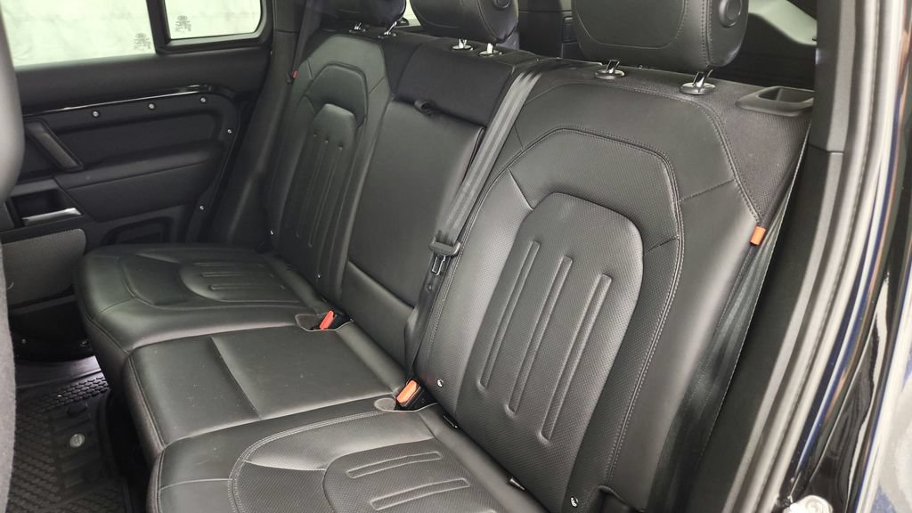 Used 2020 Land Rover Defender 110 X AWD/4WD image 33