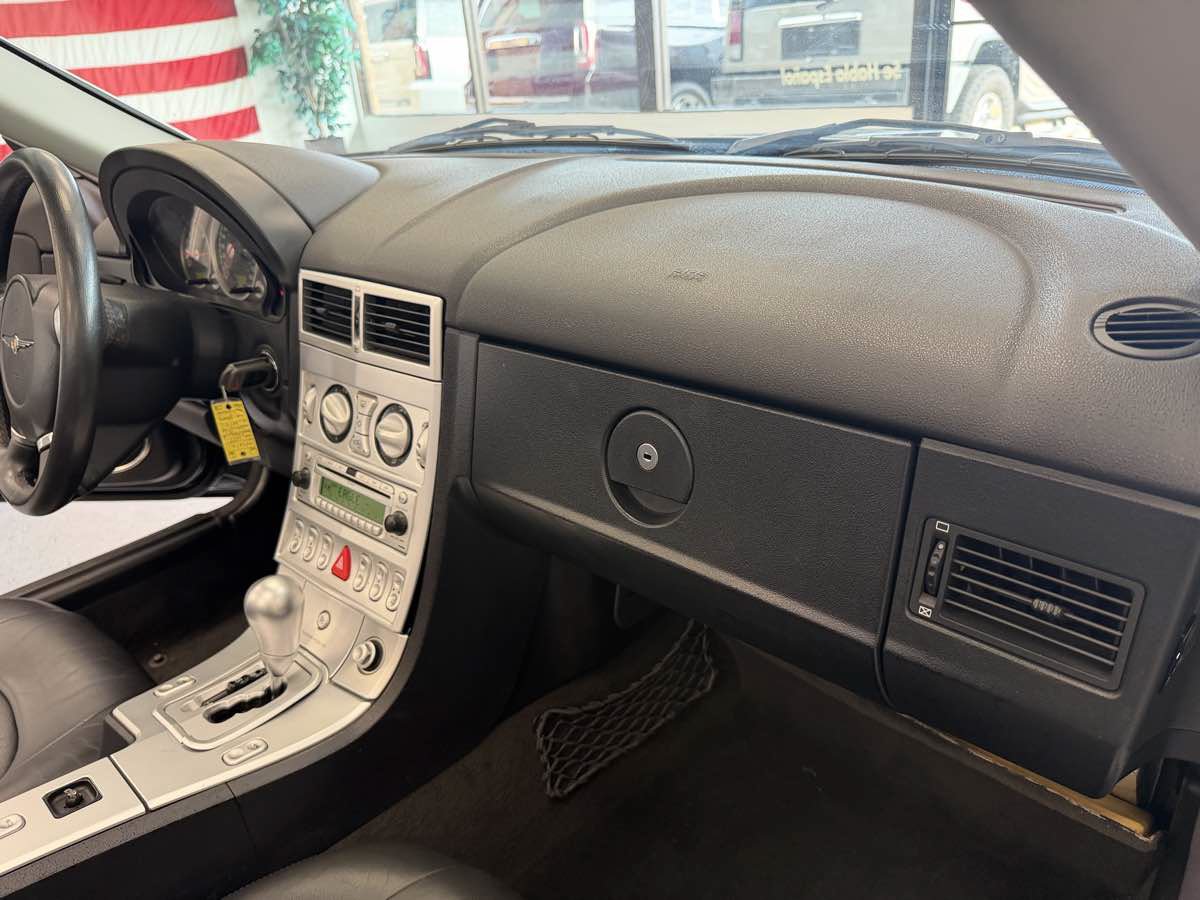 Used 2005 Chrysler Crossfire Limited RWD image 20