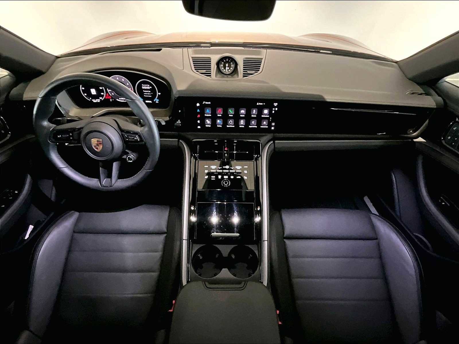 Used 2025 Porsche Panamera 4 AWD/4WD image 17