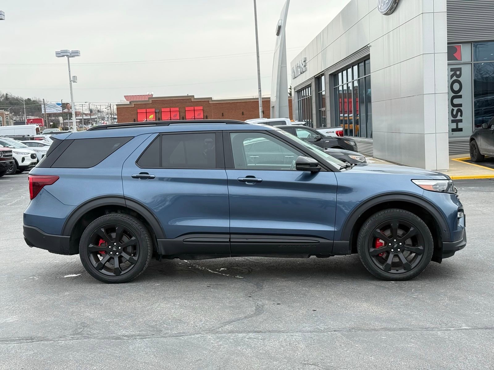 Used 2020 Ford Explorer ST w/ ST Street Pack AWD/4WD image 2