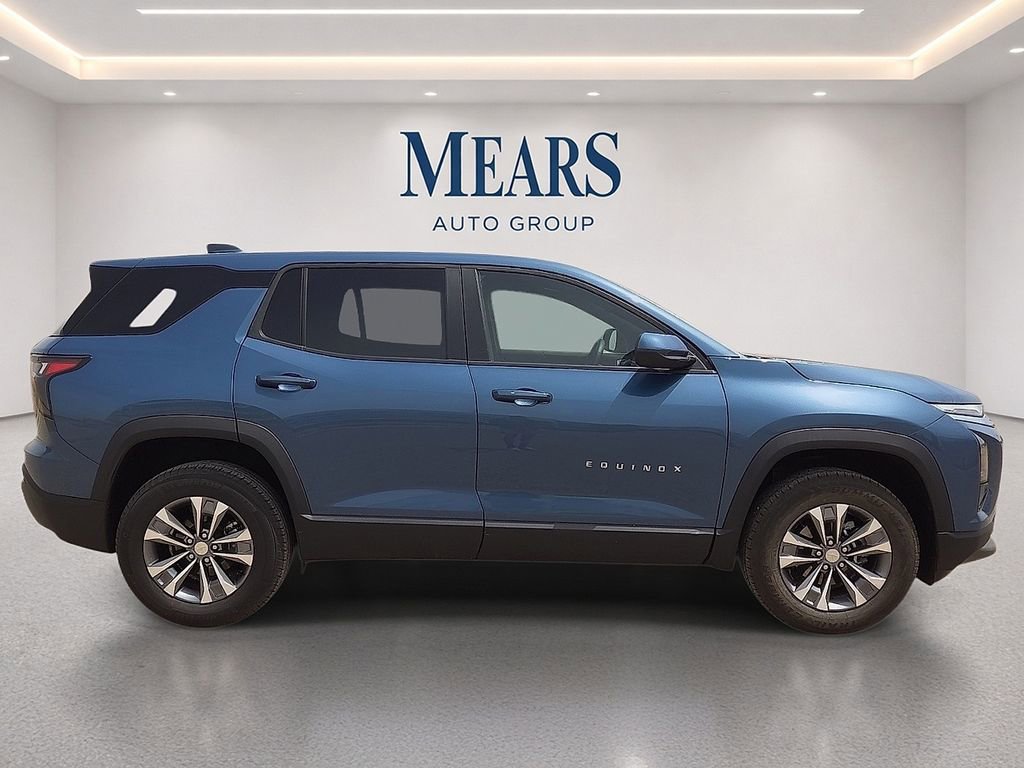 Used 2026 Chevrolet Equinox LT AWD/4WD image 6