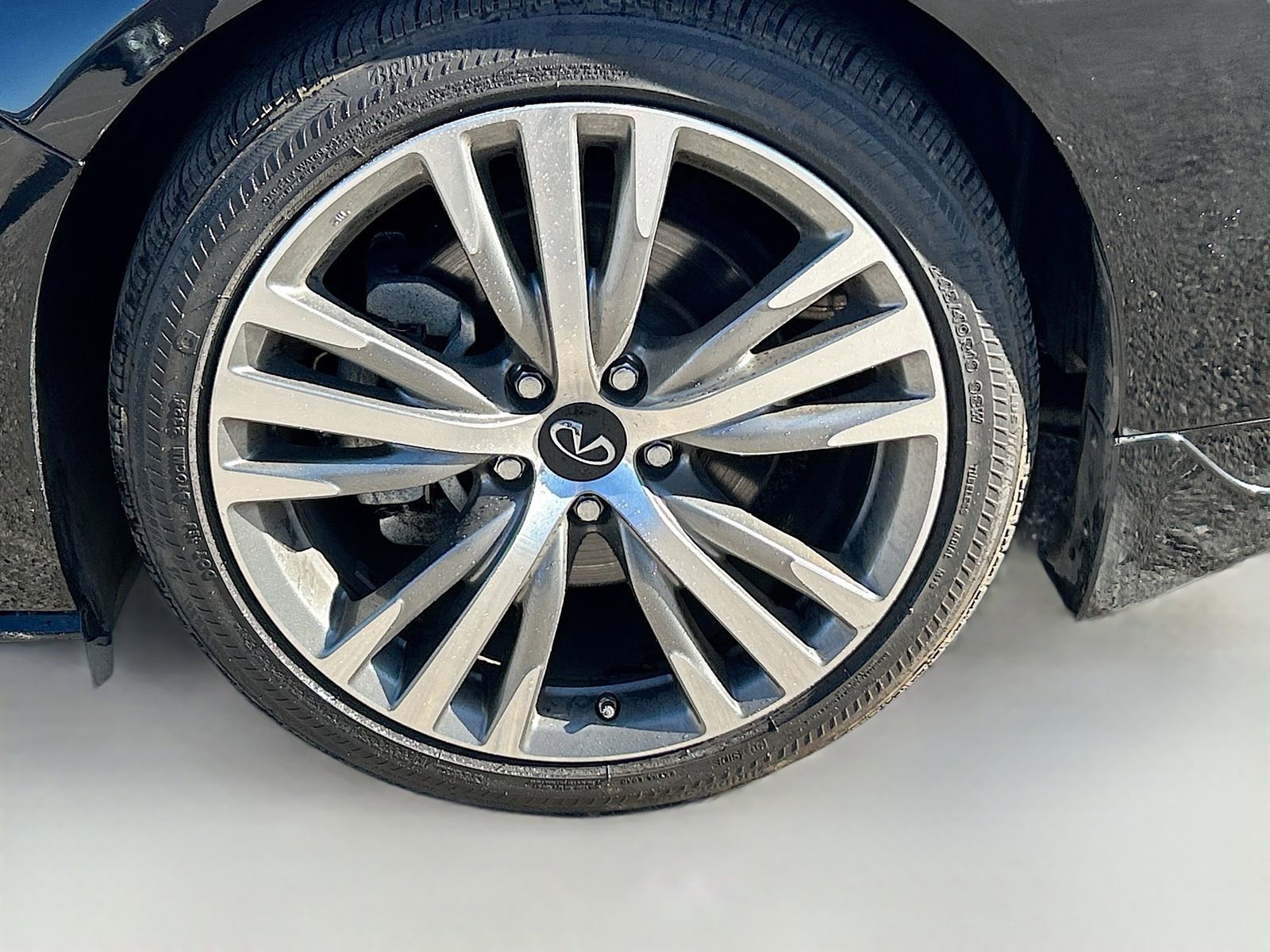 Used 2023 INFINITI Q50 Sensory image 33