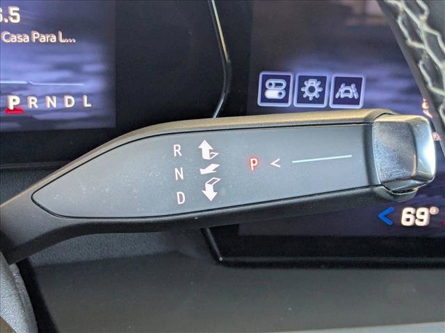 Used 2024 Chevrolet Traverse LT image 12