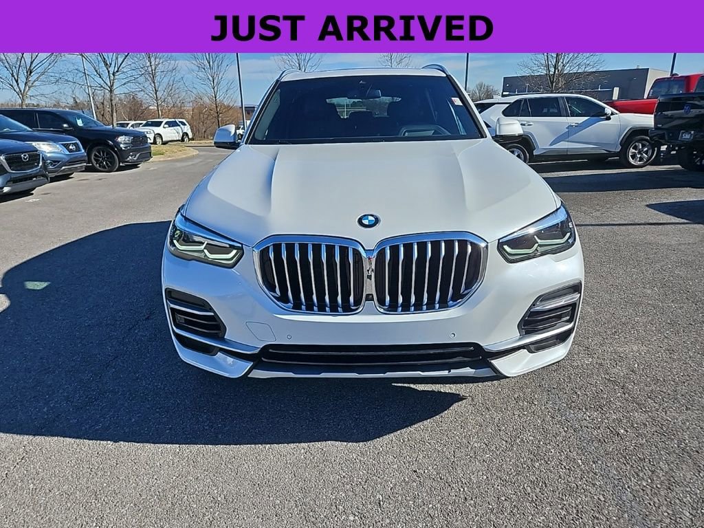 Used 2023 BMW X5 sDrive40i w/ Premium Package image 2