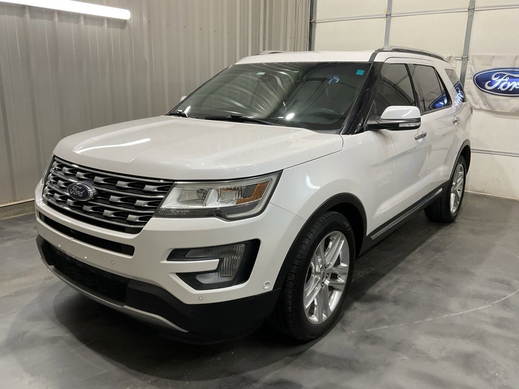Used 2017 Ford Explorer Limited w/ Equipment Group 301A image 3