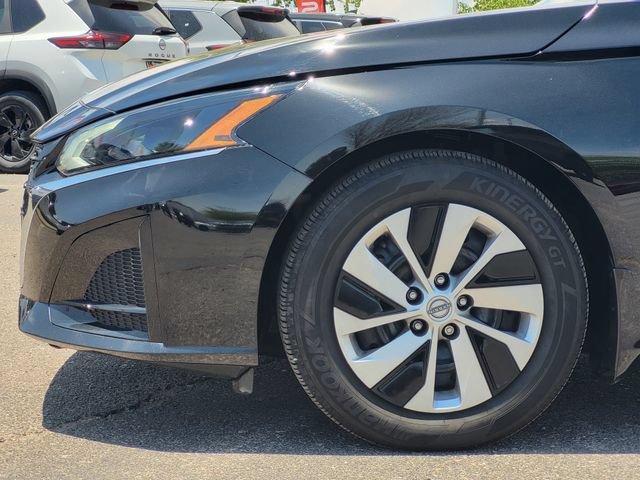 Certified 2025 Nissan Altima 2.5 S FWD image 6