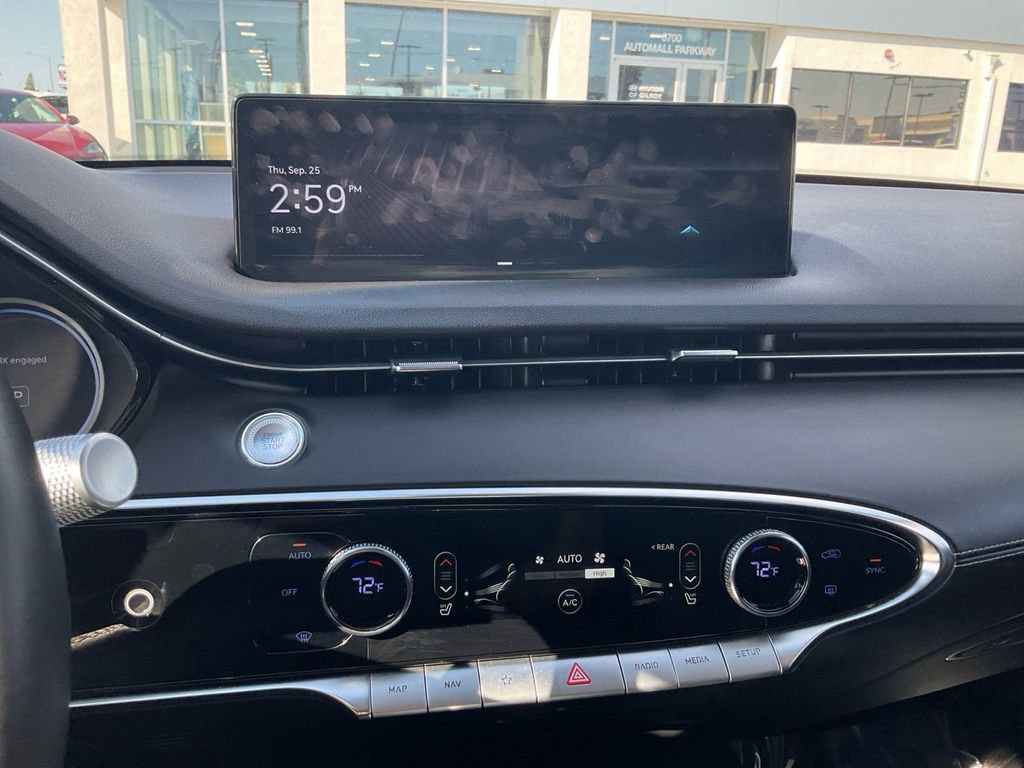 Used 2025 Genesis GV70 2.5T image 21