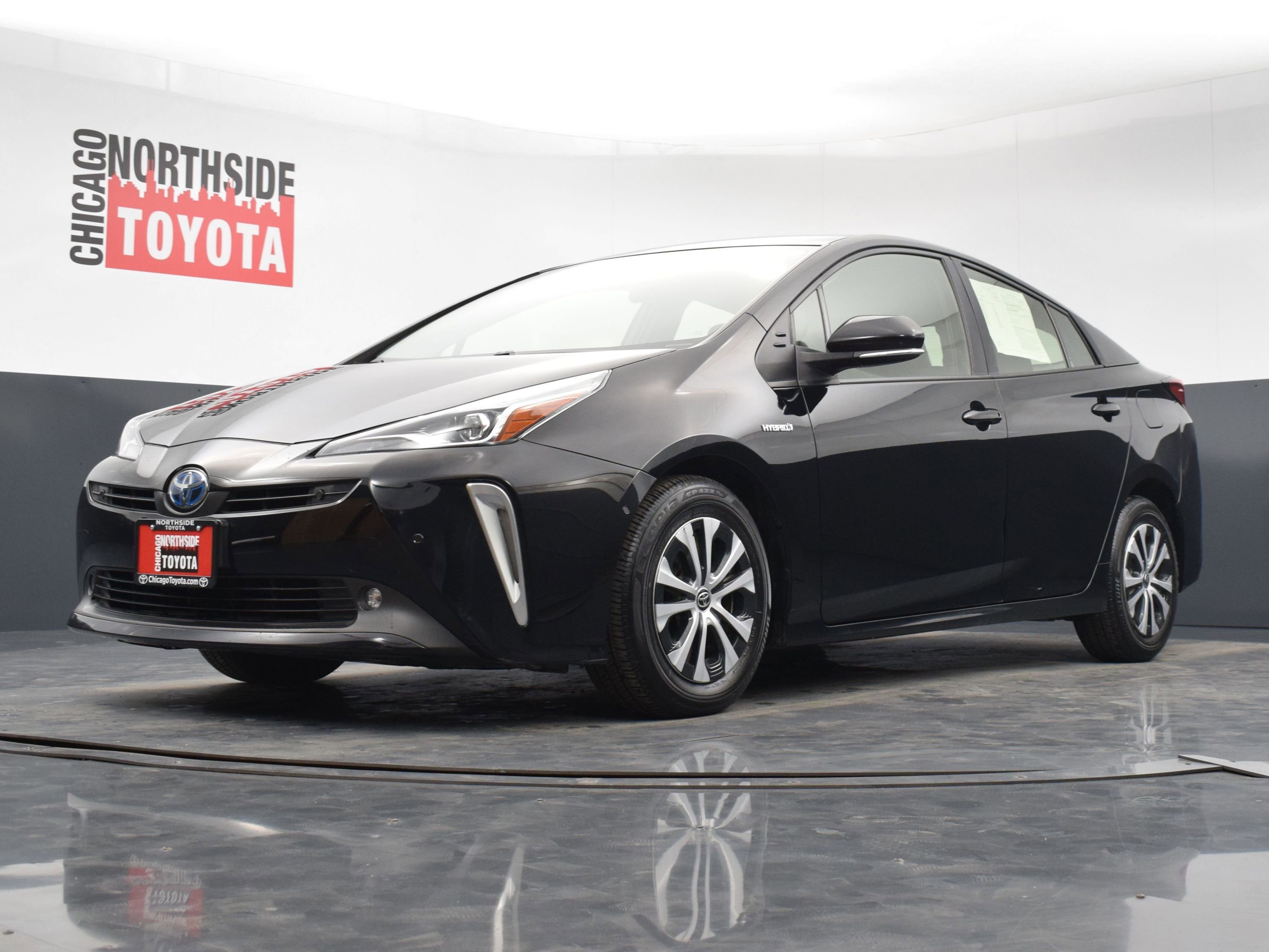 Used 2021 Toyota Prius LE image 31