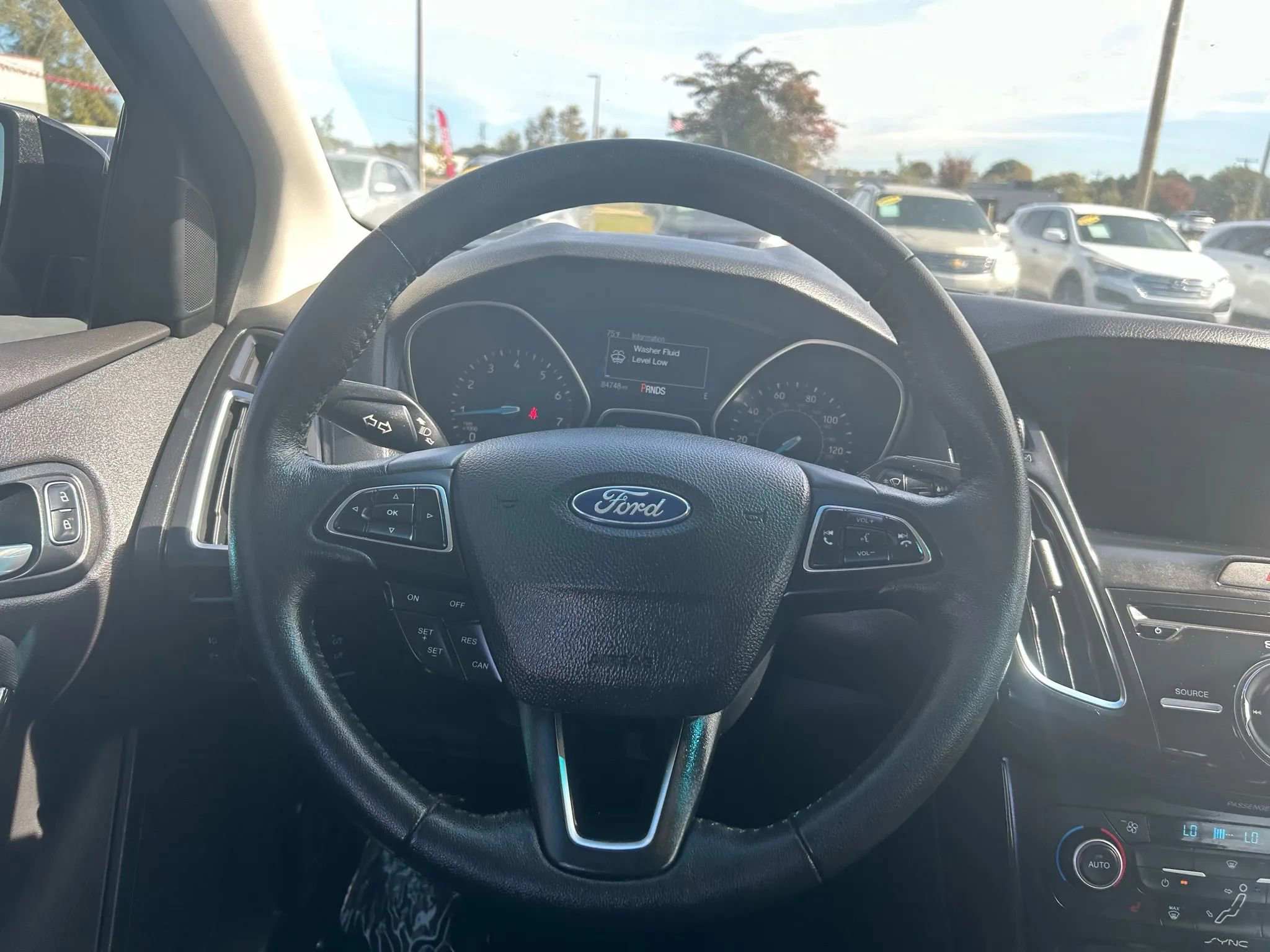 Used 2018 Ford Focus Titanium image 12