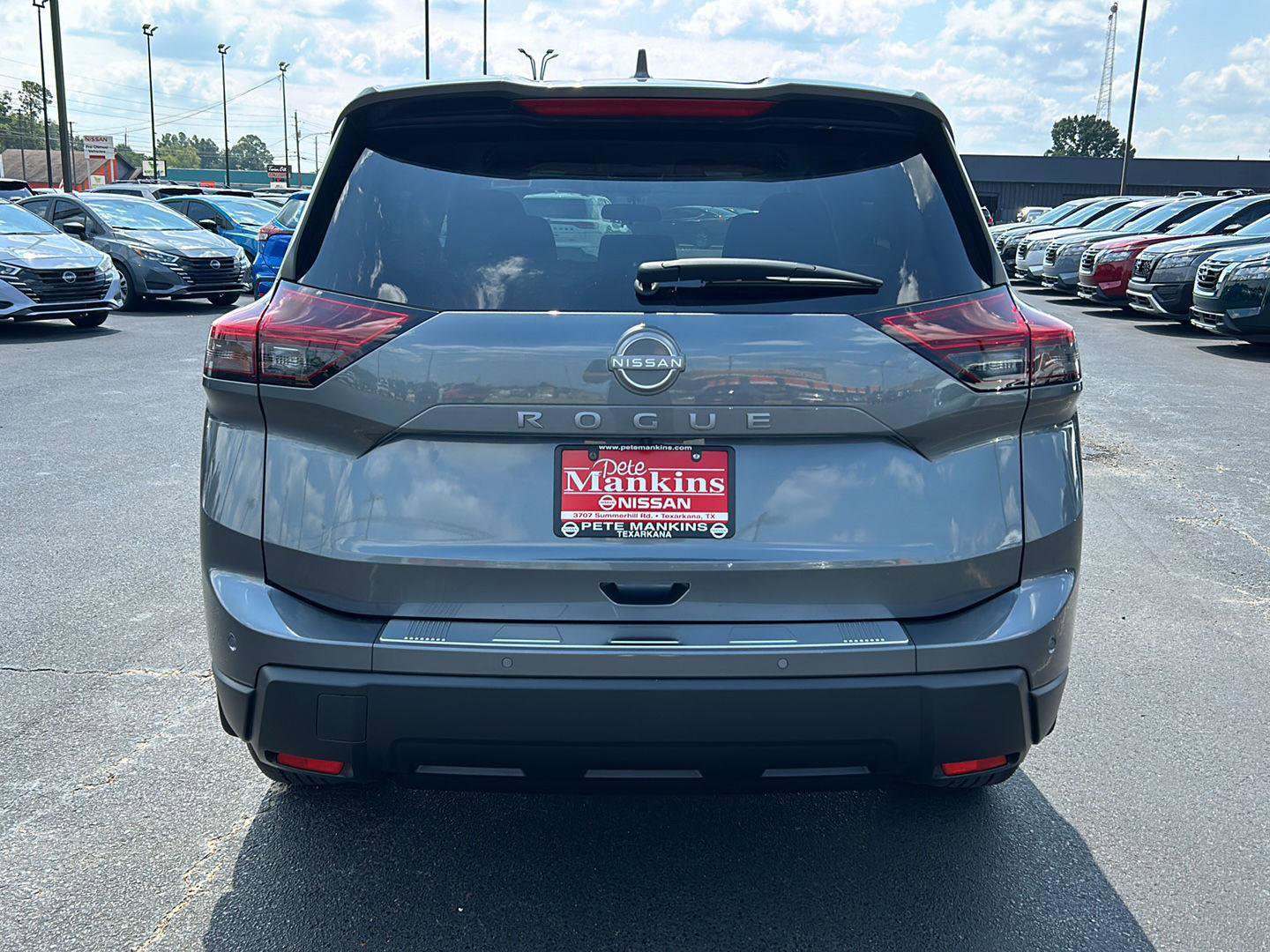 New 2026 Nissan Rogue SV image 5