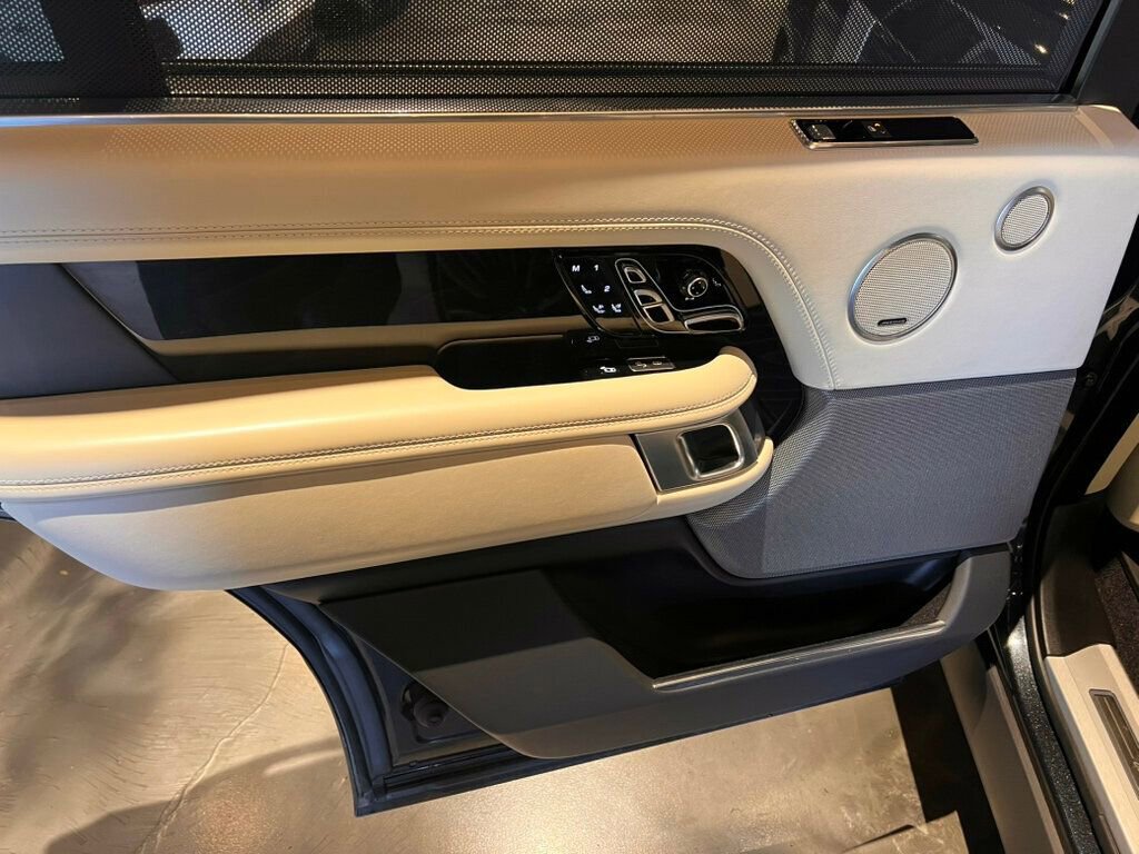 Used 2020 Land Rover Range Rover Long Wheelbase Autobiography AWD/4WD image 21
