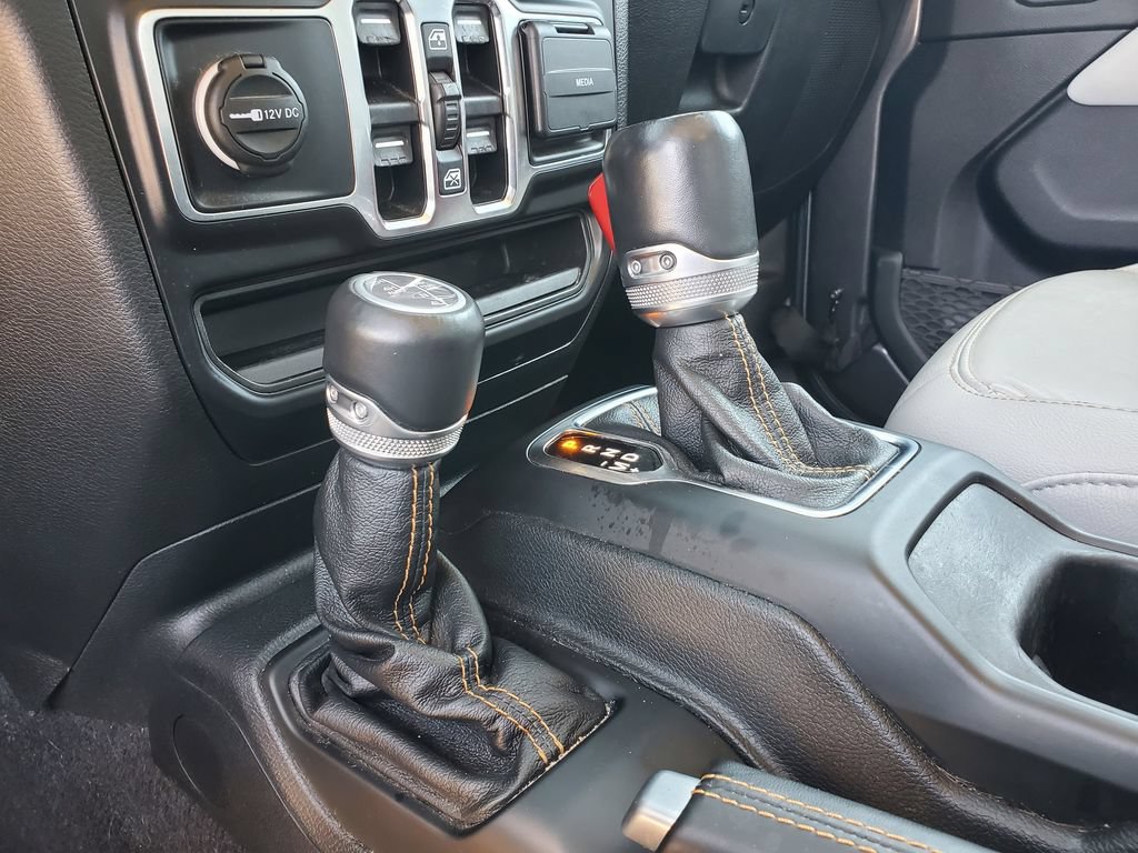 Used 2021 Jeep Gladiator Overland AWD/4WD image 27