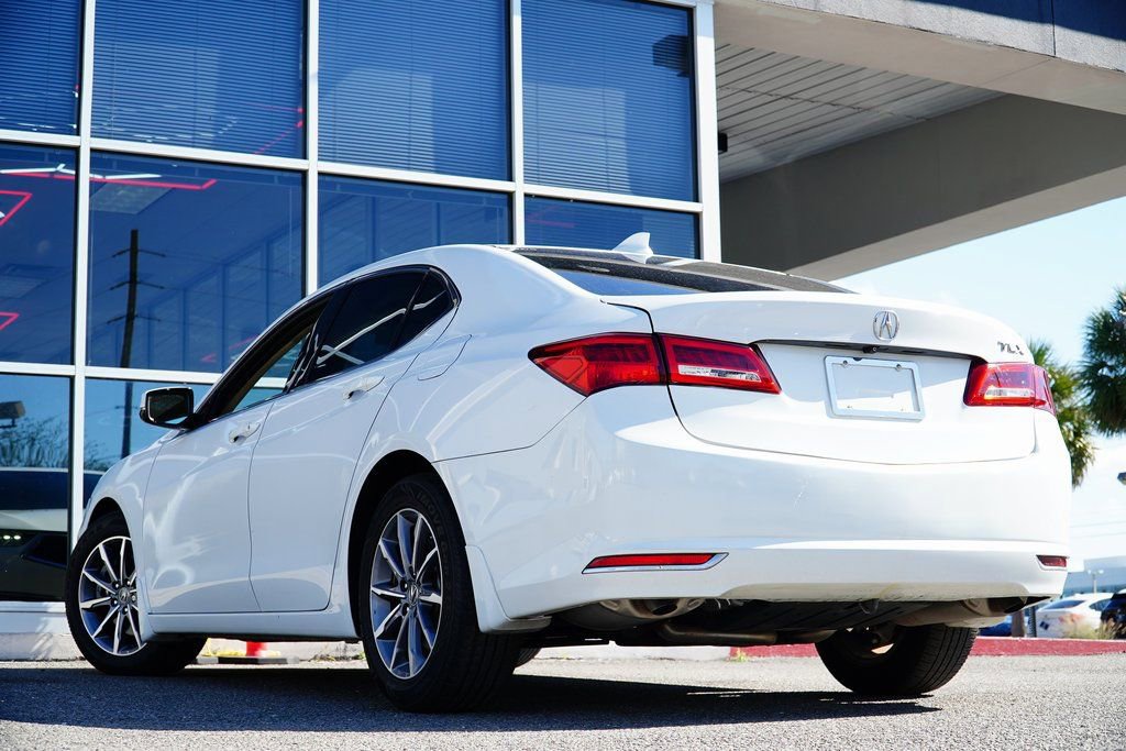 Used 2018 Acura TLX w/ Technology Package FWD image 5
