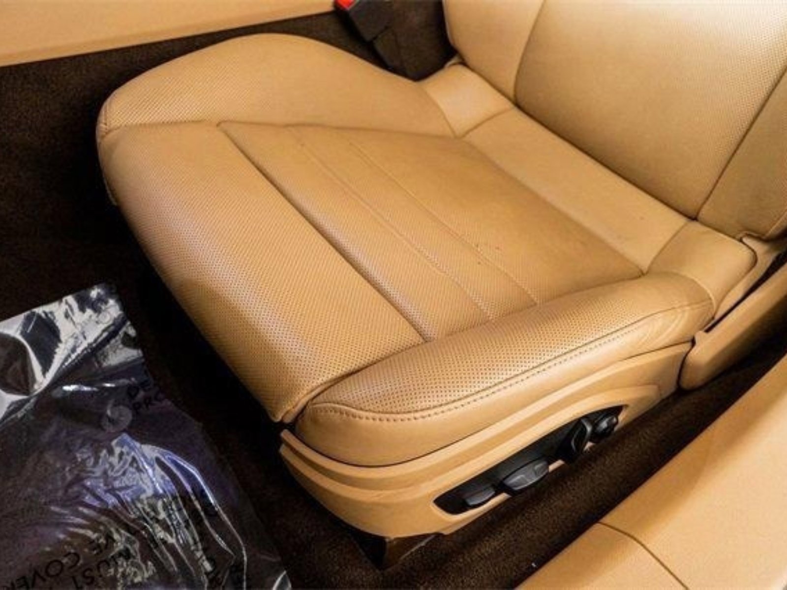 Used 2023 Porsche Panamera 4 Platinum Edition w/ Assistance Package image 28