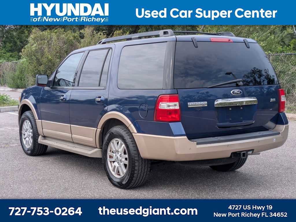 Used 2012 Ford Expedition XLT RWD image 2
