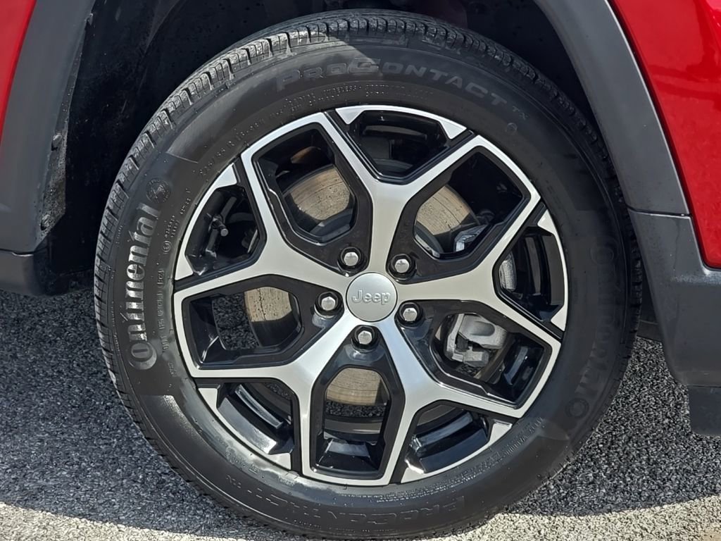 Certified 2024 Jeep Compass Limited AWD/4WD image 10