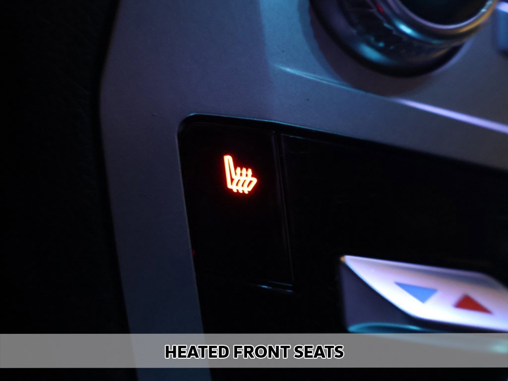 Used 2022 Ford Explorer XLT image 4