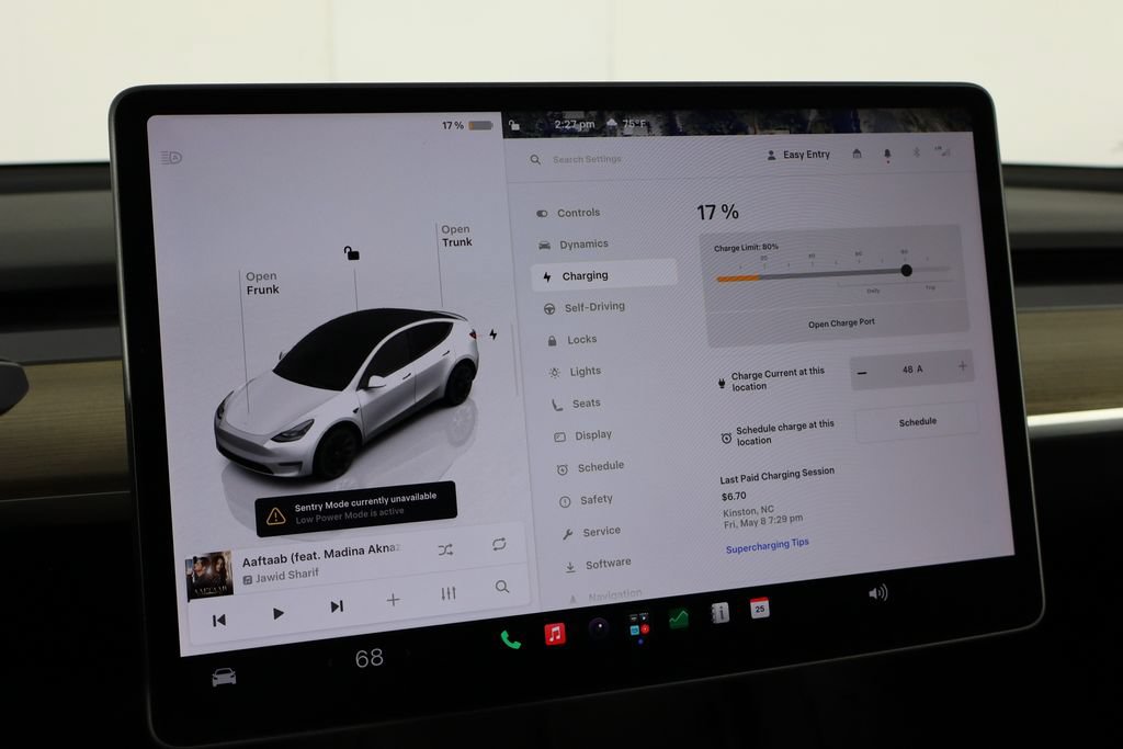 Used 2023 Tesla Model Y Long Range AWD/4WD image 29