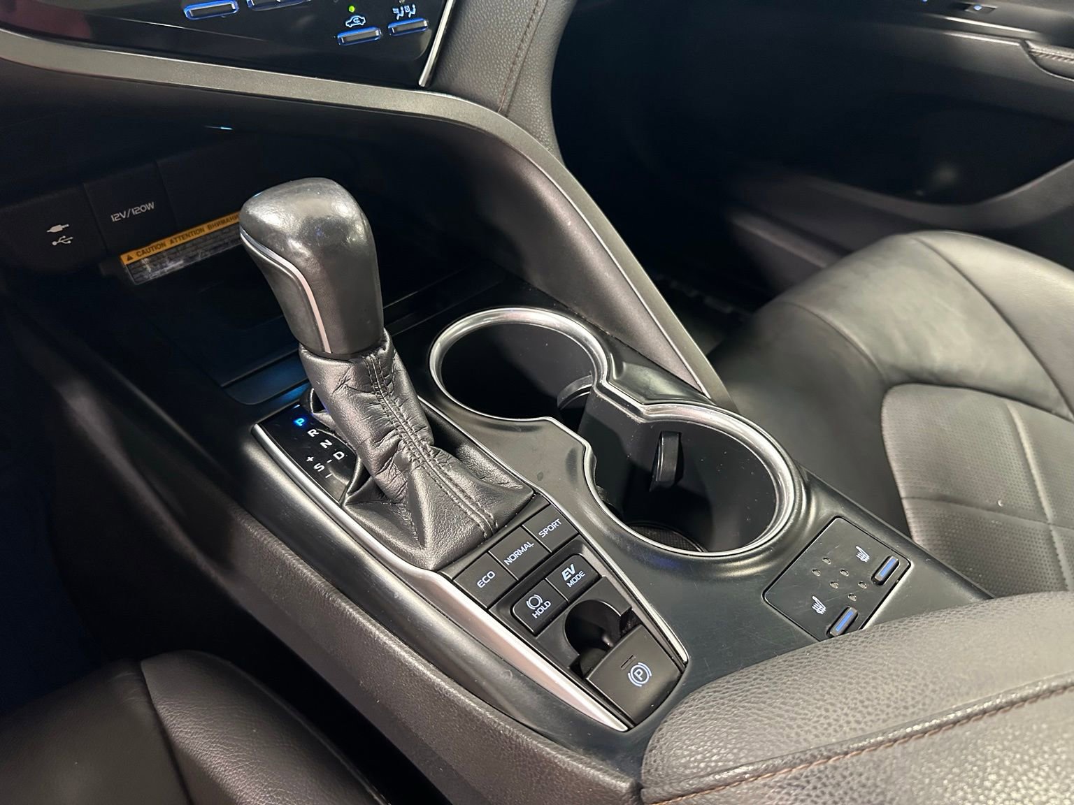Used 2018 Toyota Camry XLE w/ Audio Package FWD image 29