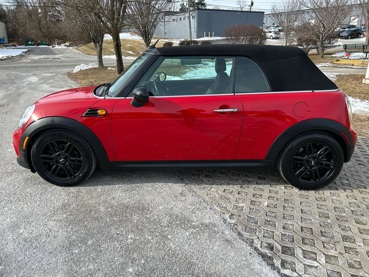 Used 2013 MINI Cooper Convertible image 8